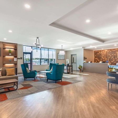 Comfort Suites Fort Myers East I-75 מראה חיצוני תמונה
