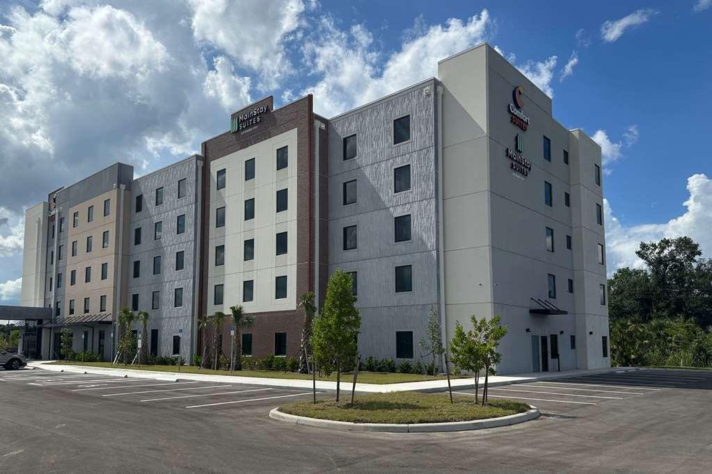 Comfort Suites Fort Myers East I-75 מראה חיצוני תמונה