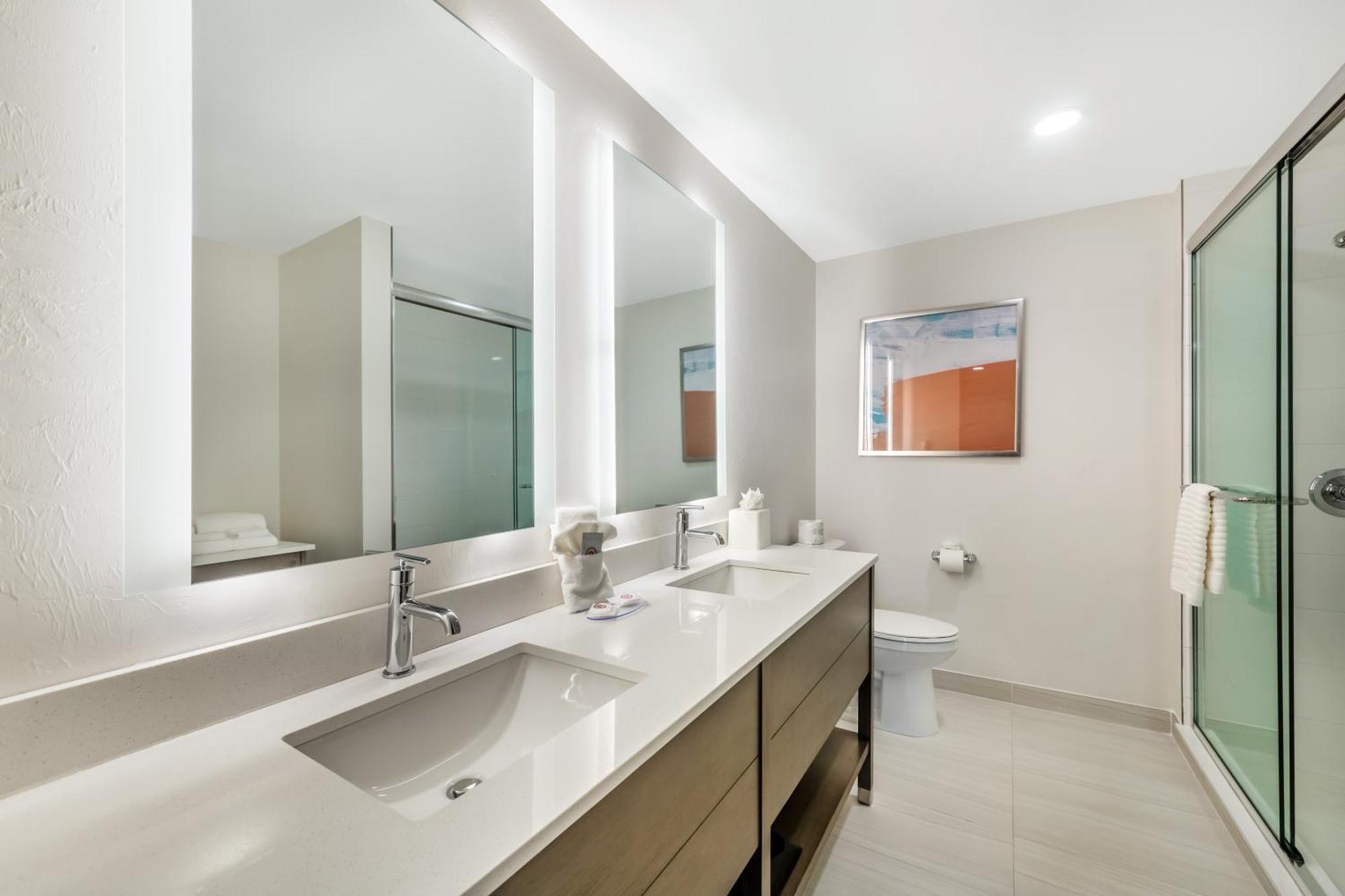 Comfort Suites Fort Myers East I-75 מראה חיצוני תמונה