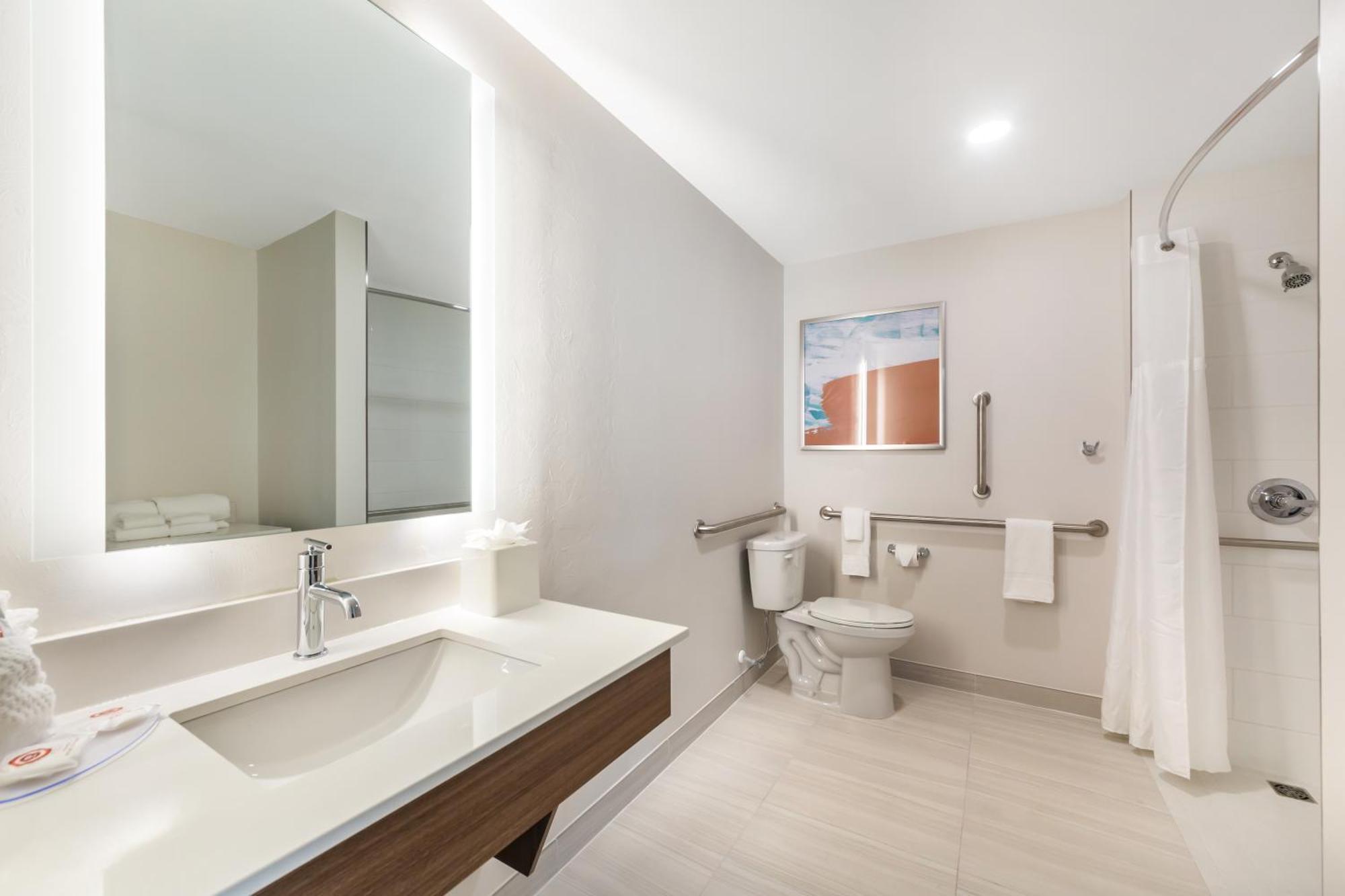Comfort Suites Fort Myers East I-75 מראה חיצוני תמונה
