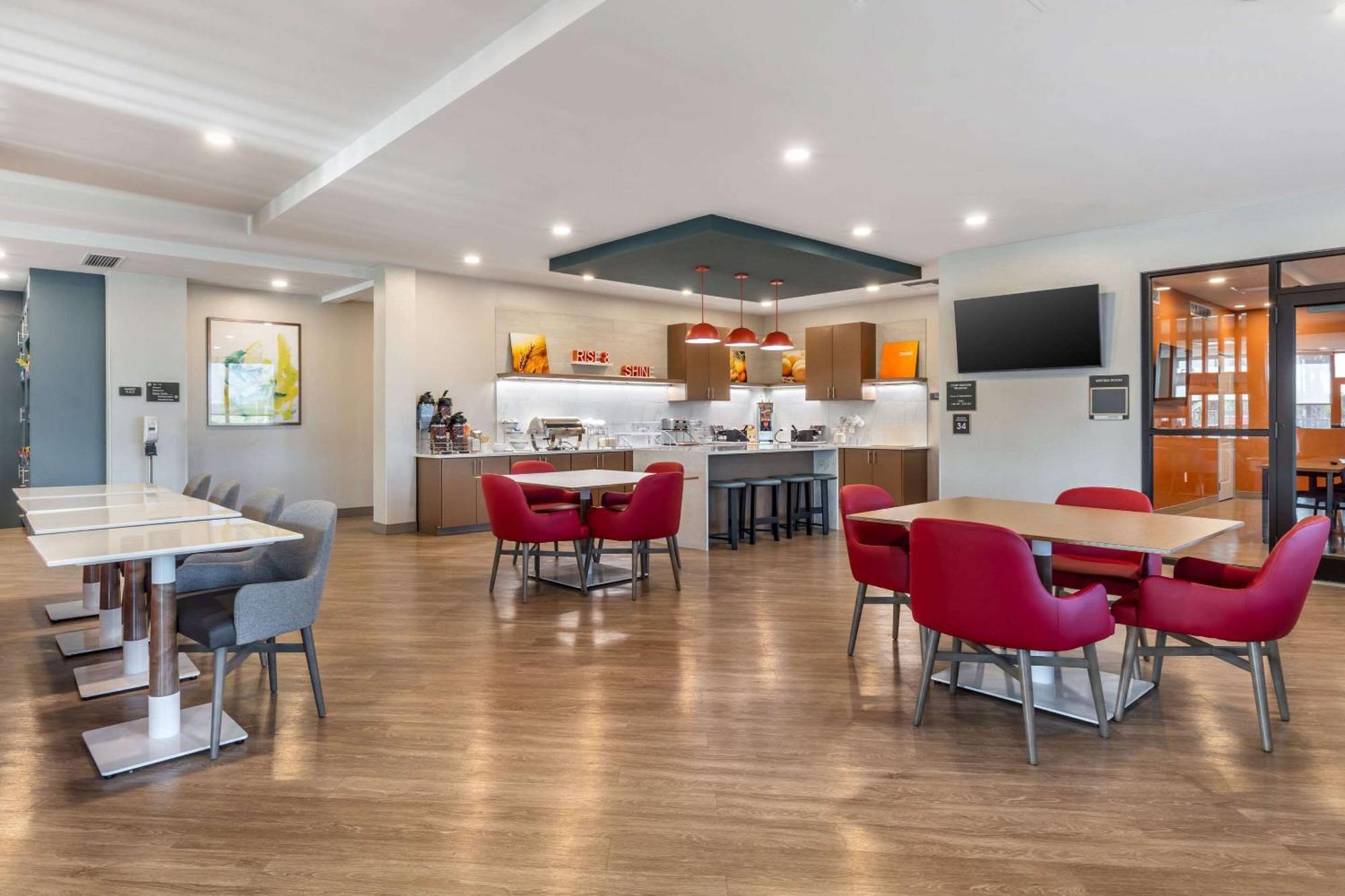 Comfort Suites Fort Myers East I-75 מראה חיצוני תמונה