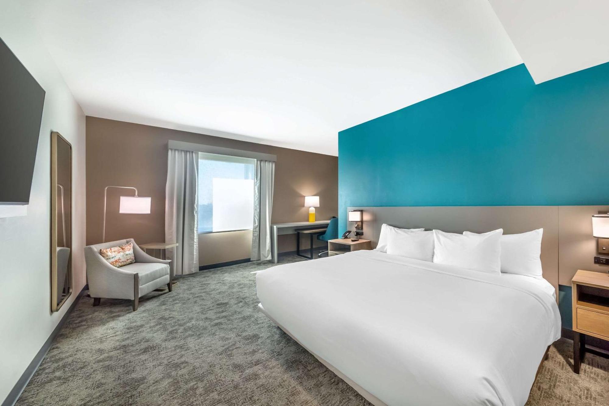 Comfort Suites Fort Myers East I-75 מראה חיצוני תמונה
