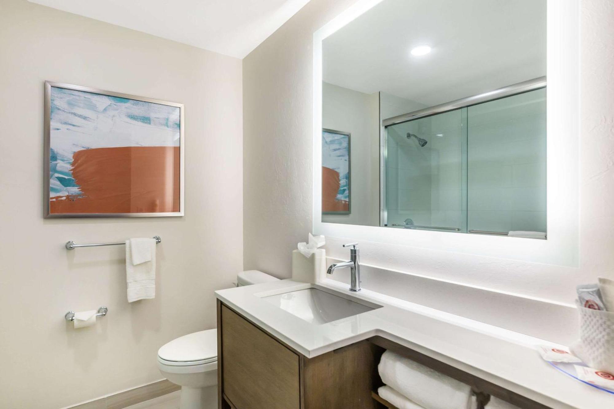 Comfort Suites Fort Myers East I-75 מראה חיצוני תמונה
